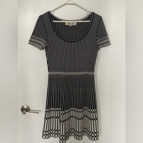 DVF Black and White Dress - Picture 4 of 6